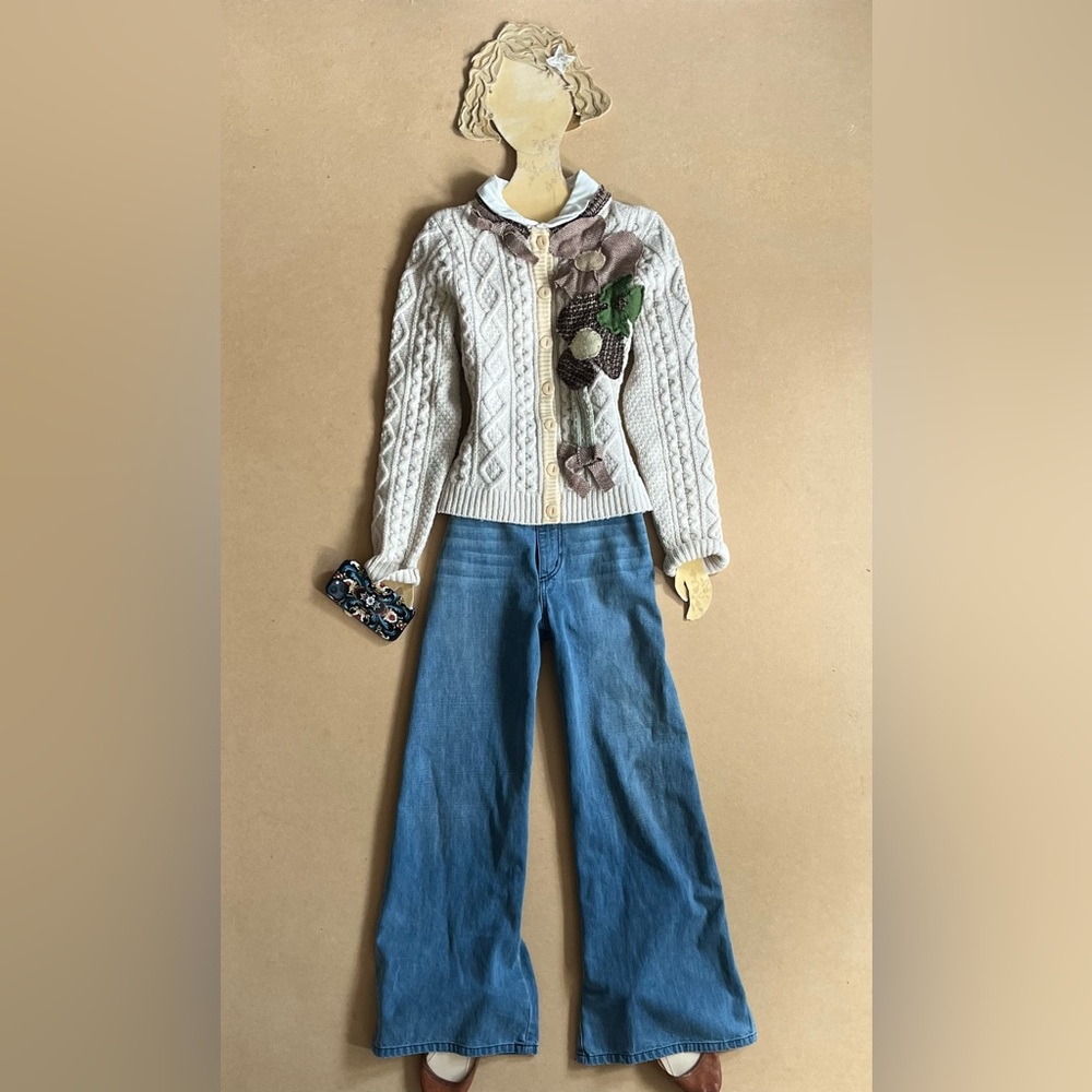 Anthropologie Field Flower Tweed Herringbone Appliqué Chunky Knit Cardigan sz M